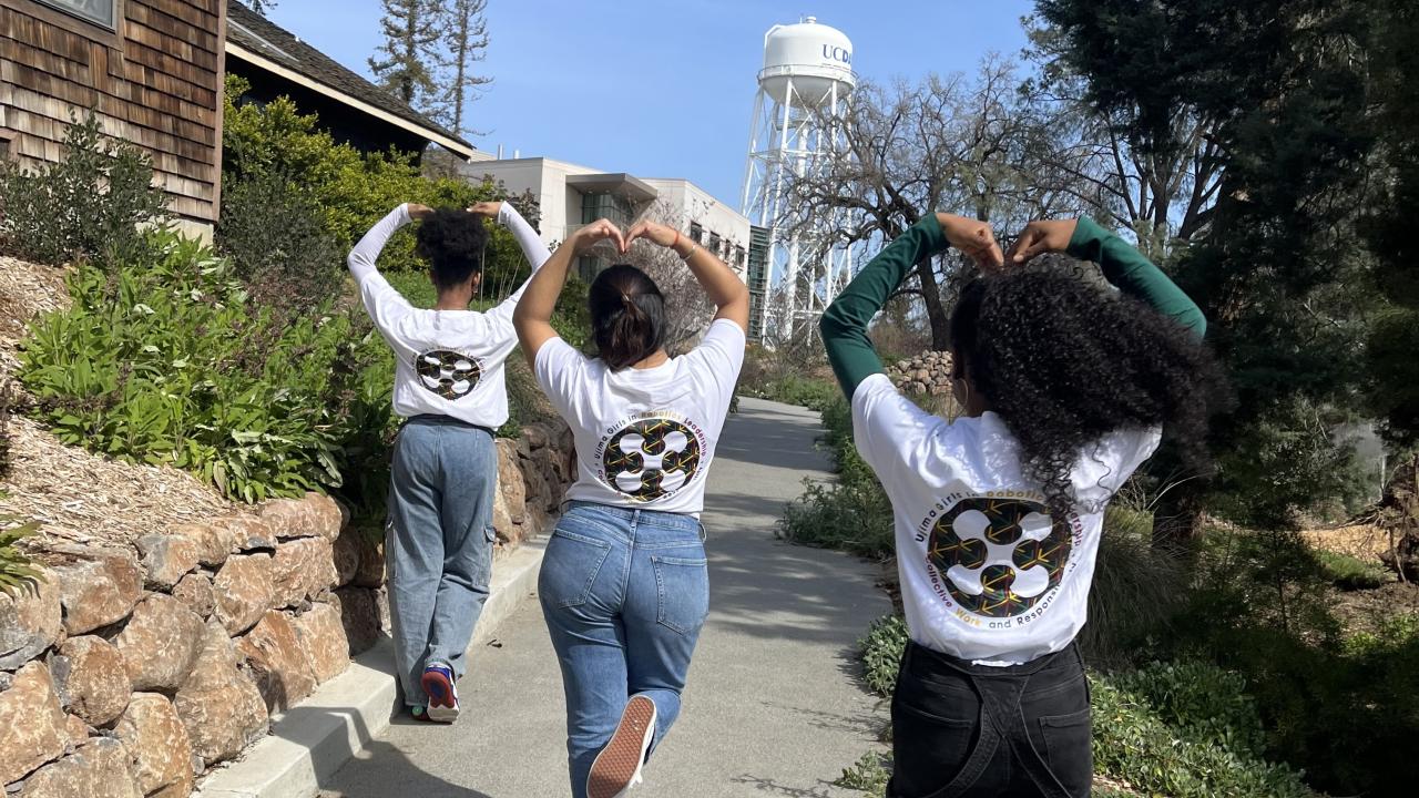 Ujima Student Assistants heart signs
